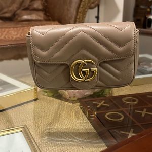 Gucci super mini marmont bag- worn 2 times!